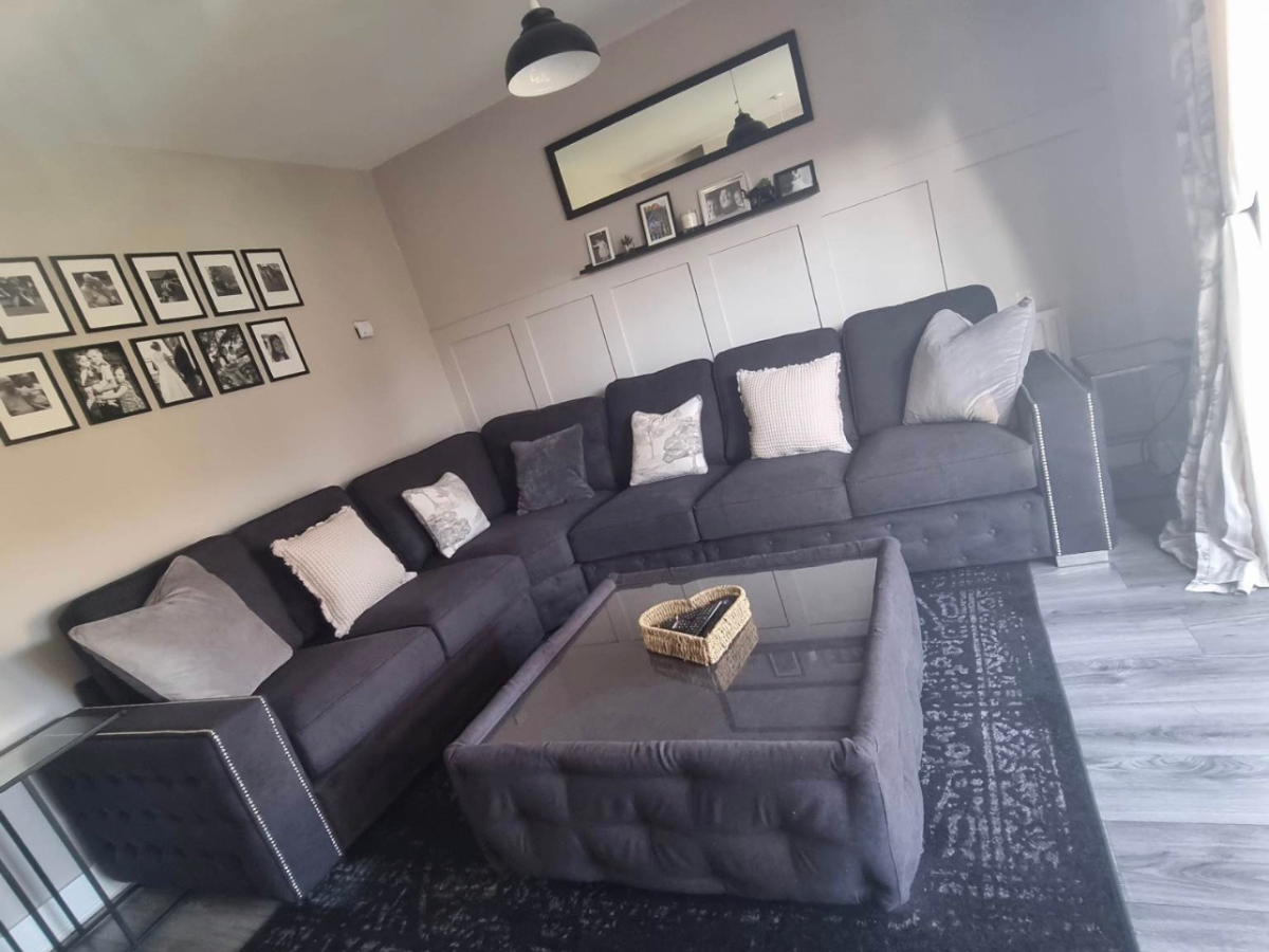 Olivia Corner Sofa 6 Seater Universal Corner Black