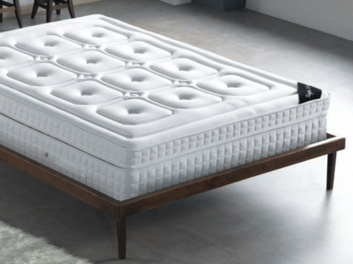 Vogue 2600 Pocket Spring Mattress with Wool and Cotton Cover
